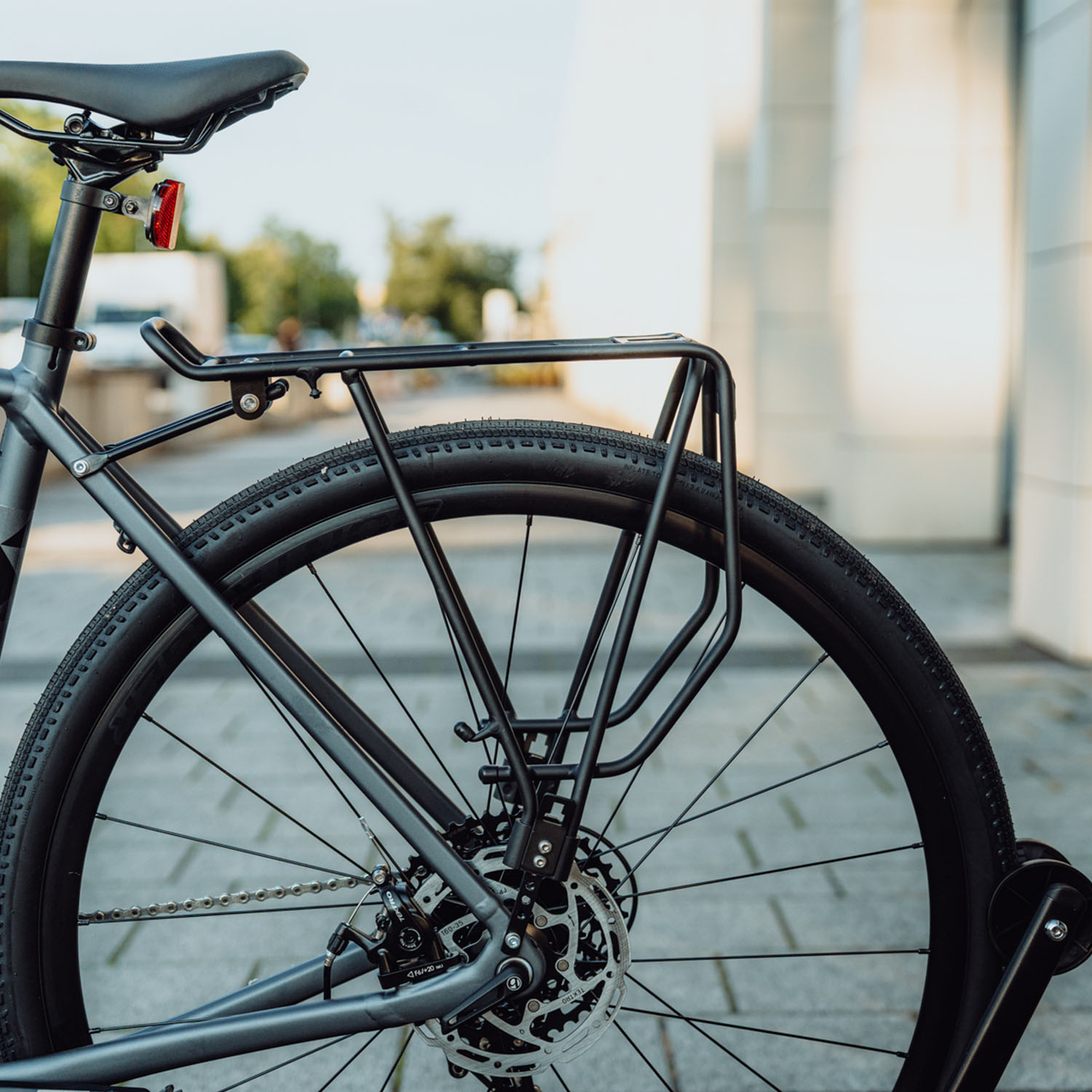 Rower TREK CHECKPOINT ALR 4 roz. 56 + bagażnik tył 10632 - obrazek 3